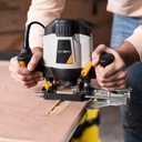 Batavia 1200W plunge router