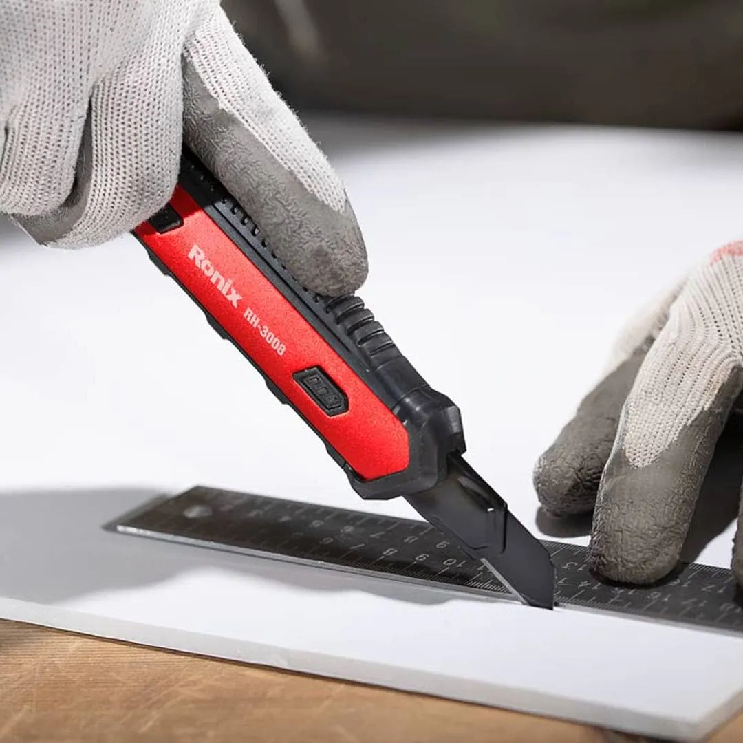 Retraceable Knife-Alpha Model
