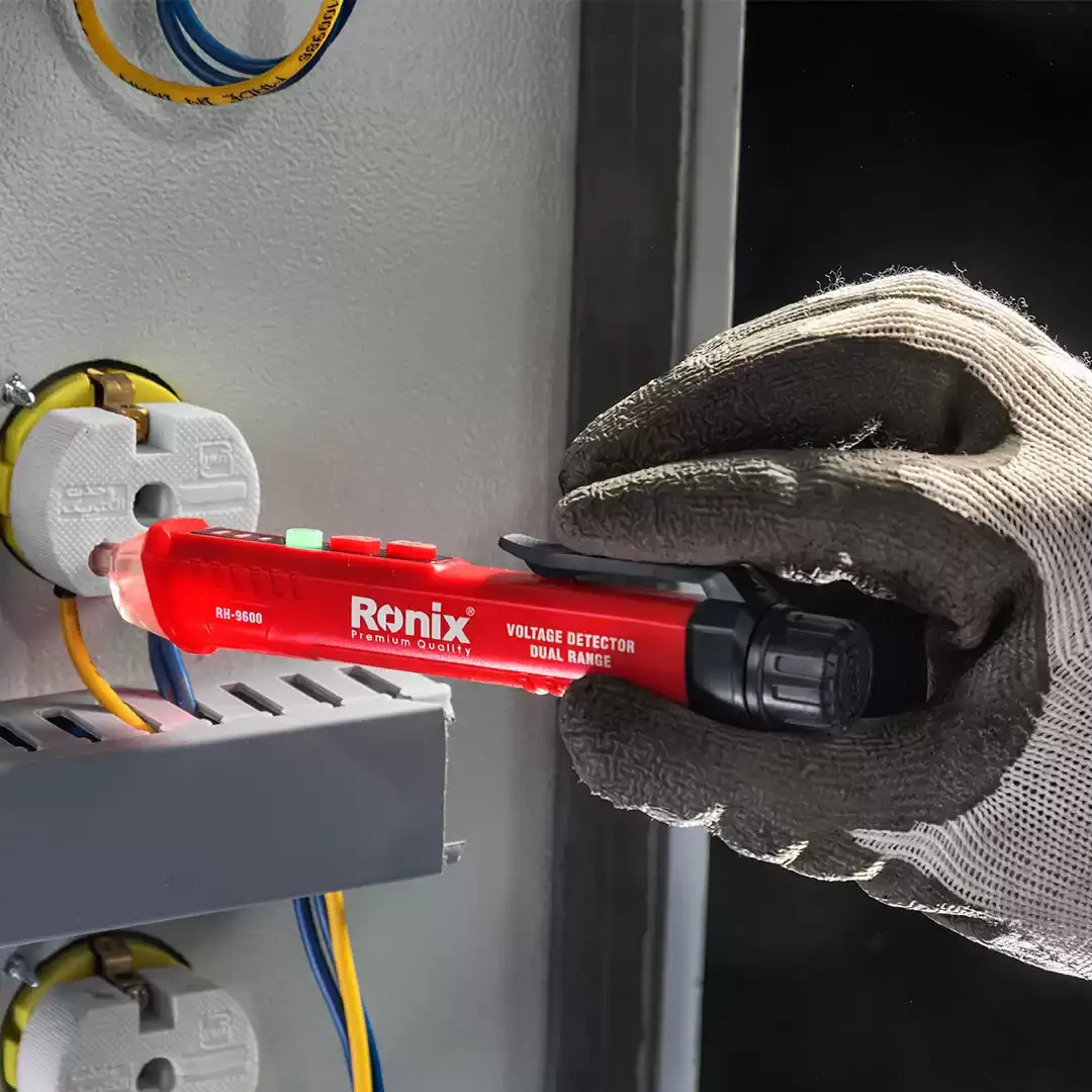 Non-contact AC voltage detector