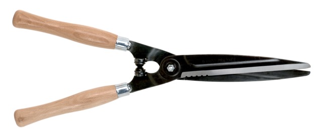 Hedge shears, wavy blades