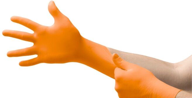 Disposable nitrile gloves Ansell Microflex 93-856, 100 pcs, 0,13mm, 275mm long, orange, size M (7,5-8)